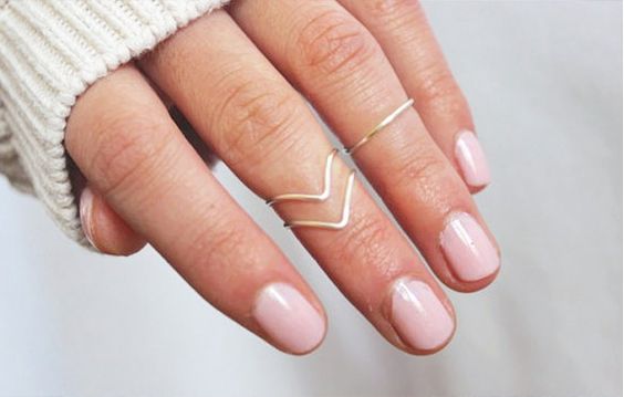 7 Tips For an At-Home Manicure