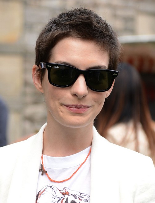 Anne Hathaway Boy Cut for Women - Hairstyle for Summer 