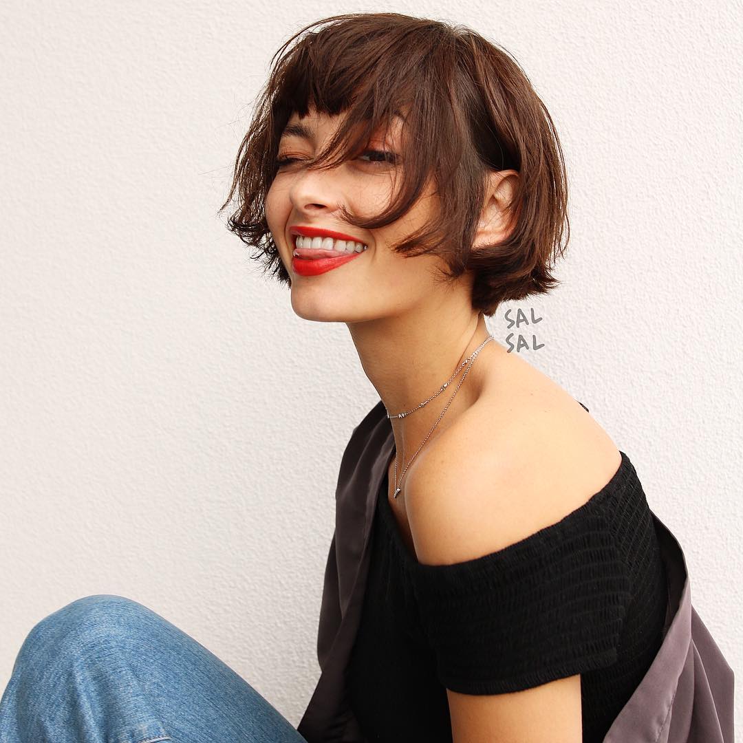 cute messy bob hair style for short hair