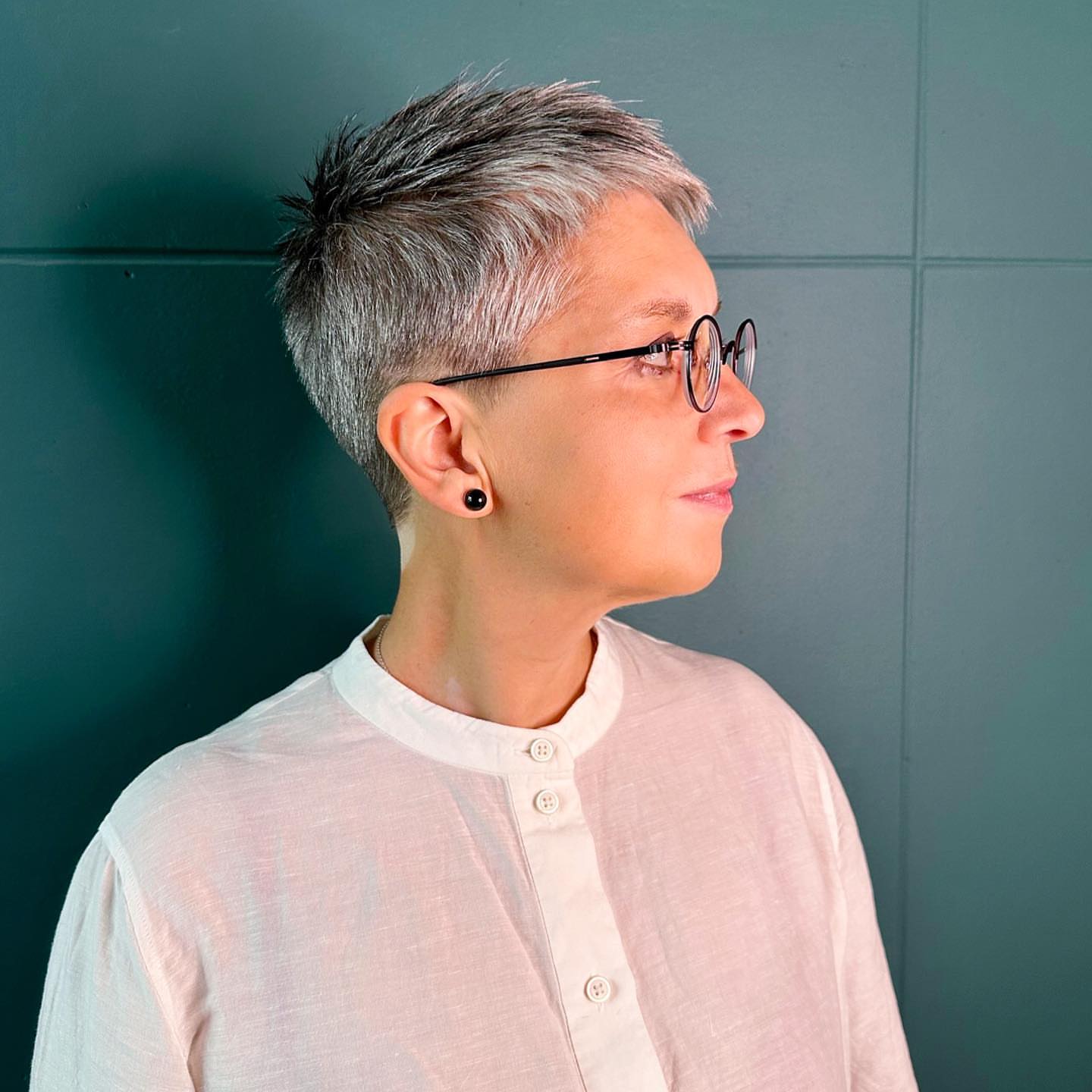 Natural Gray pixie cut