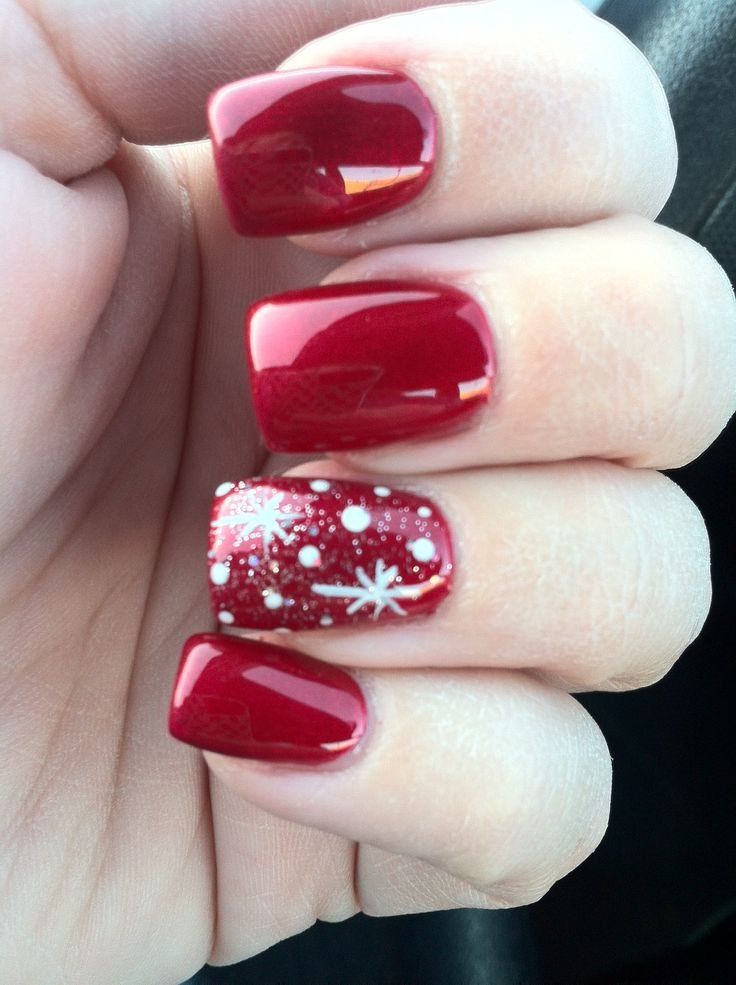 Simple Nail Art for Christmas