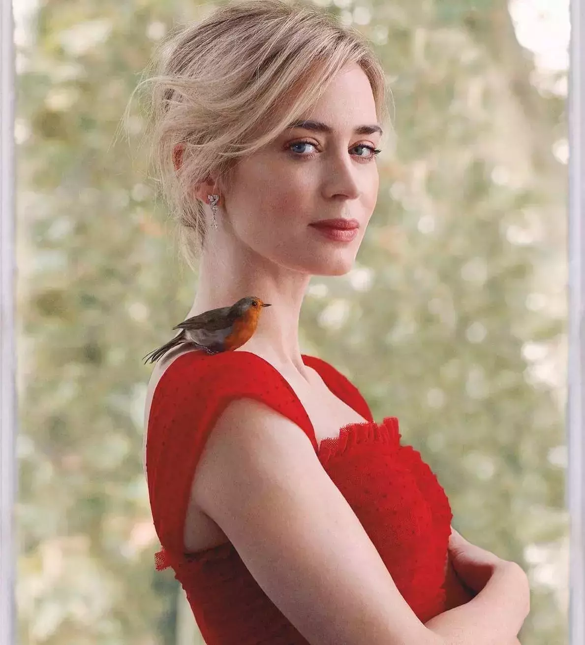 Emily Blunt Hairstyles and Outfit Ideas